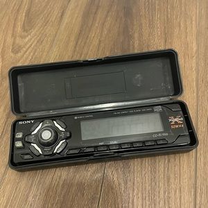 Sony CDX-L600X car stereo faceplate 52WX4